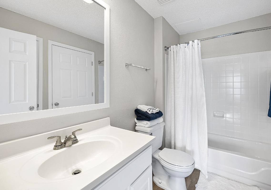 Apartment for rent at Colony Woods, 100 Rose Garden Lane, Durham, NC 27707