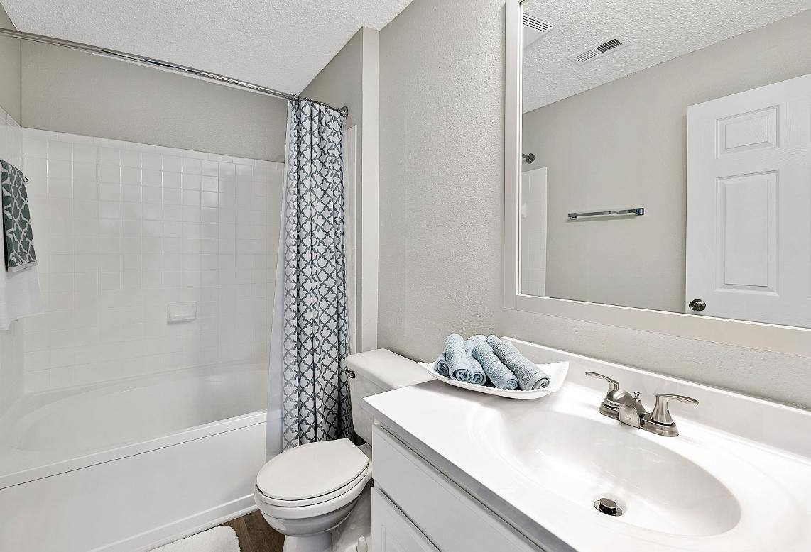 Apartment for rent at Colony Woods, 100 Rose Garden Lane, Durham, NC 27707