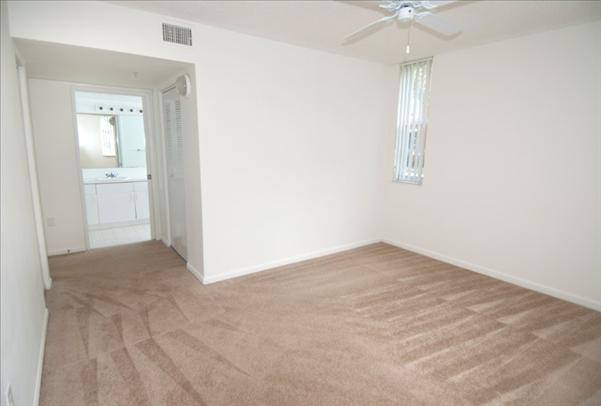 Apartment for rent at St Andrews at Winston Park, 5400 Lynons Rd, Pompano Beach, FL 33073