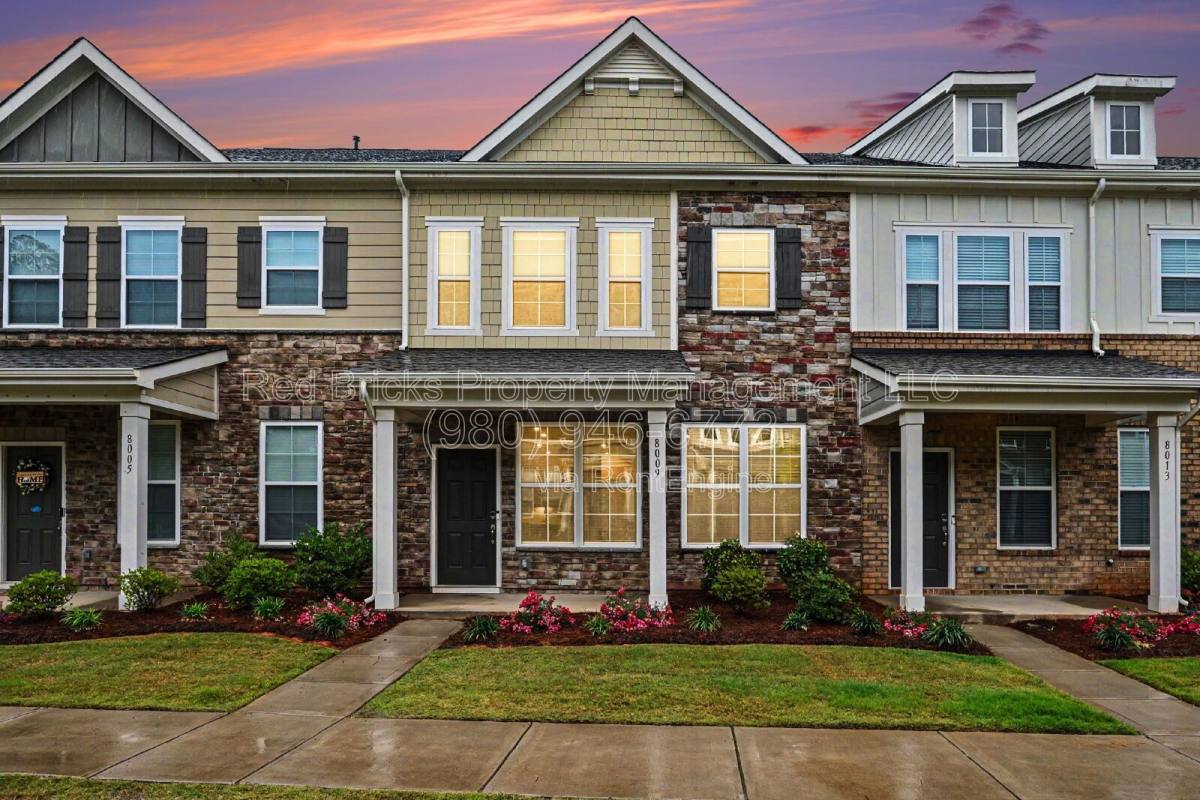 Townhouse for rent at 8009 Whitegrove Rd, Charlotte, NC 28227