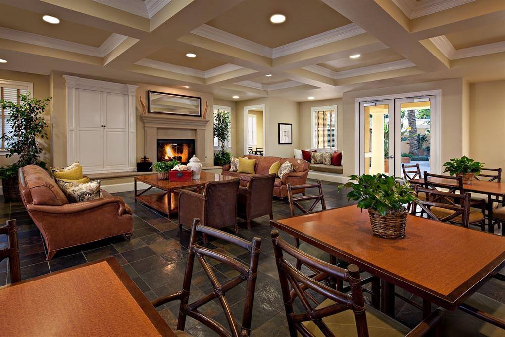 Apartment for rent at Las Palmas Apartment Homes, 100 Las Palmas, Irvine, CA 92602
