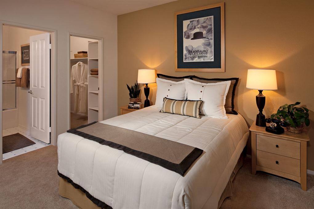 Apartment for rent at Las Palmas Apartment Homes, 100 Las Palmas, Irvine, CA 92602