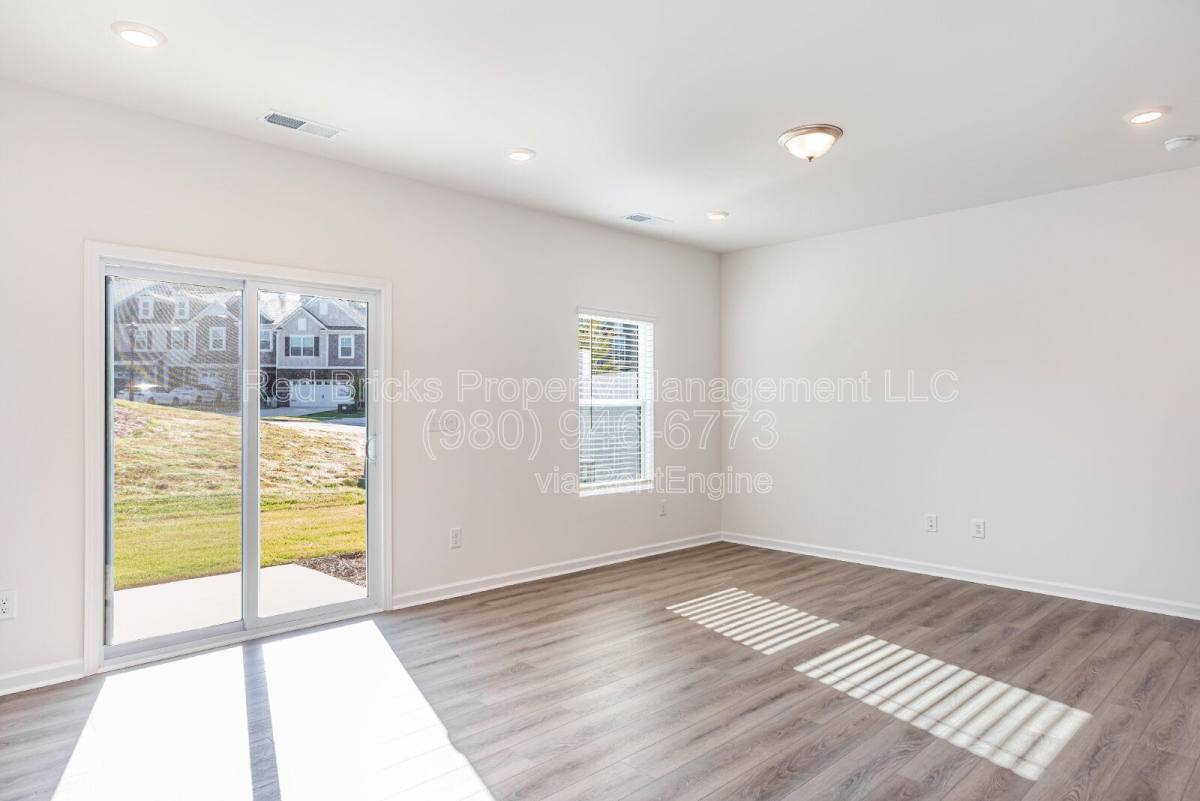 Townhouse for rent at 3160 Lilac Grove Dr, Charlotte, NC 28269