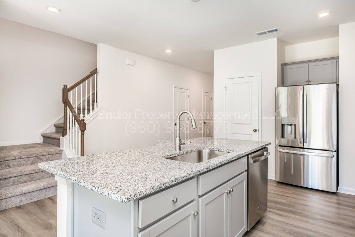 Townhouse for rent at 3160 Lilac Grove Dr, Charlotte, NC 28269