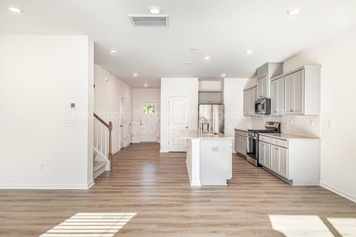 Townhouse for rent at 3160 Lilac Grove Dr, Charlotte, NC 28269