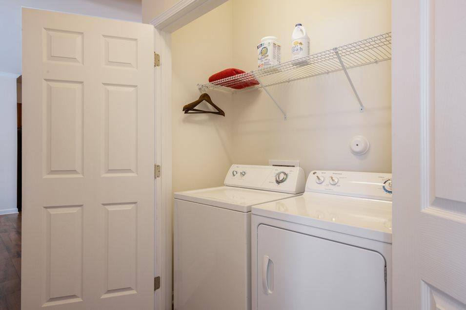 Apartment for rent at Ardmore, 9015 Kings Grant Dr, Charlotte, NC 28262