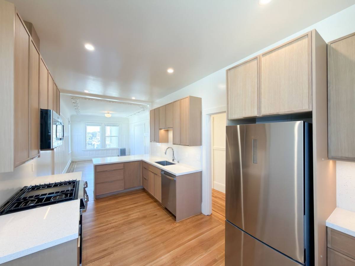 Apartment for rent at 1440 - 1450 Washington St, San Francisco, CA 94109