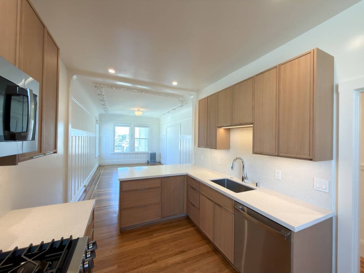 Apartment for rent at 1440 - 1450 Washington St, San Francisco, CA 94109