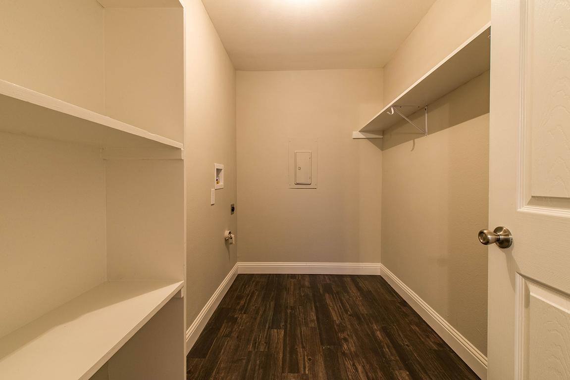 Apartment for rent at Avondale, 10830 Stone Canyon Rd, Dallas, TX 75230