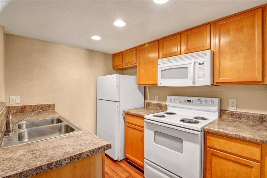 Apartment for rent at Country Club Verandas, 1415 N Country Club Dr, Mesa, AZ 85201