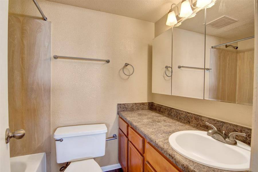 Apartment for rent at Country Club Verandas, 1415 N Country Club Dr, Mesa, AZ 85201