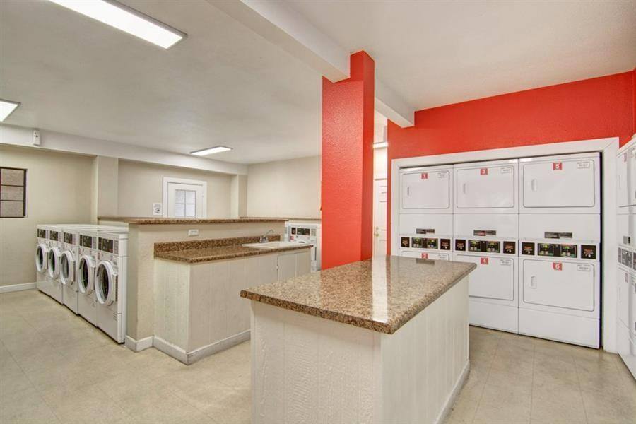 Apartment for rent at Country Club Verandas, 1415 N Country Club Dr, Mesa, AZ 85201