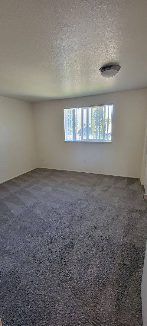 Apartment for rent at 430 Brittany Way NE, Salem, OR 97301