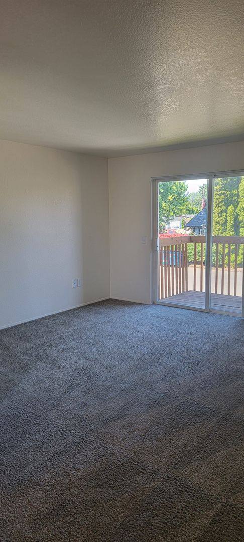 Apartment for rent at 430 Brittany Way NE, Salem, OR 97301
