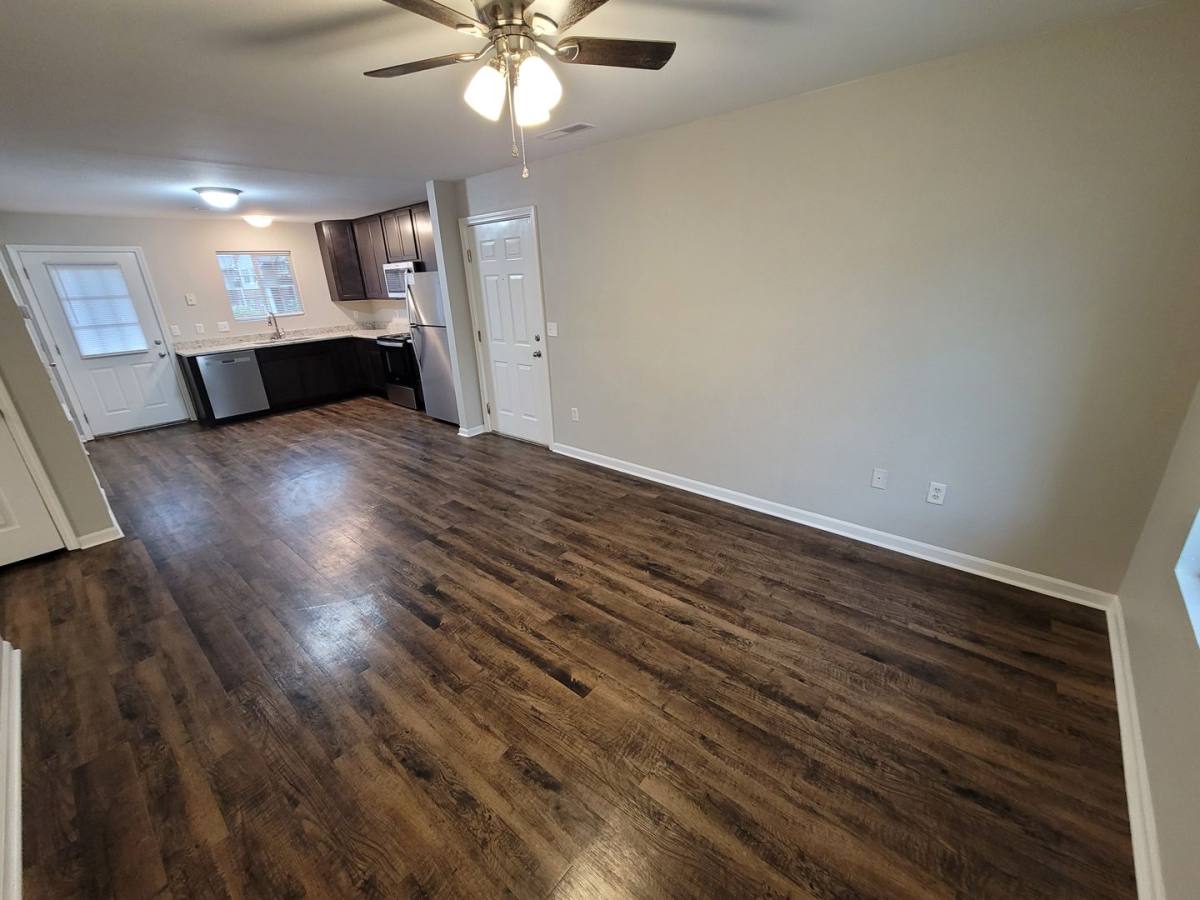 Apartment for rent at 1044 Hawthorne Village Dr, Warrenton, MO 63383