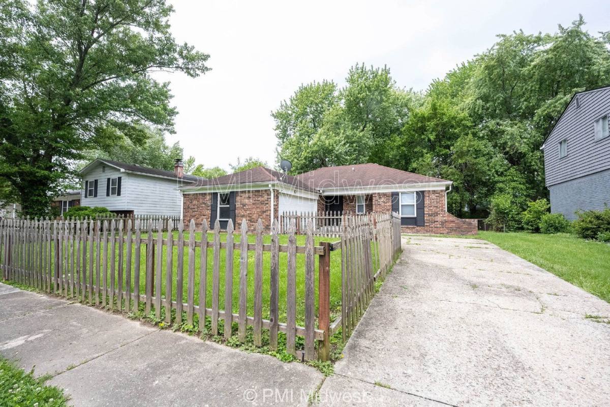 House for rent at 3026 Osceola Lane, Indianapolis, IN 46235