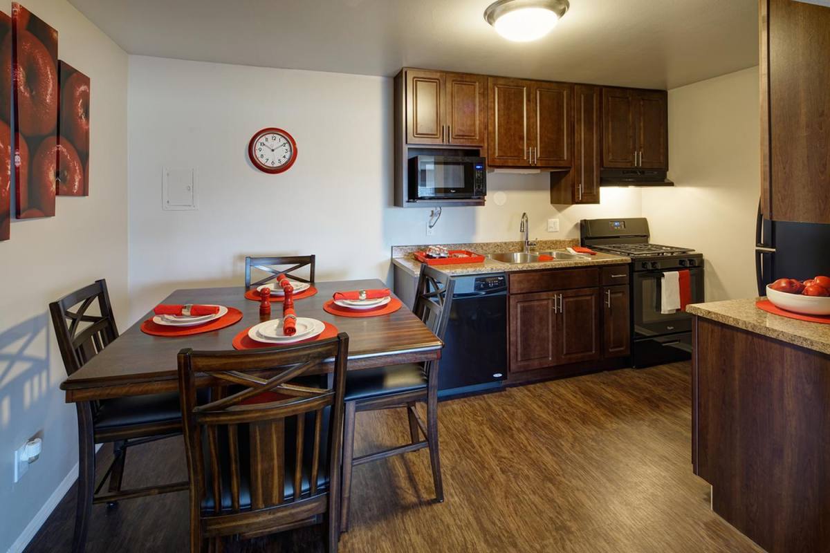 Apartment for rent at Woodlands of Crest Hill, 1615 Arbor Lane, Crest Hill, IL 60403