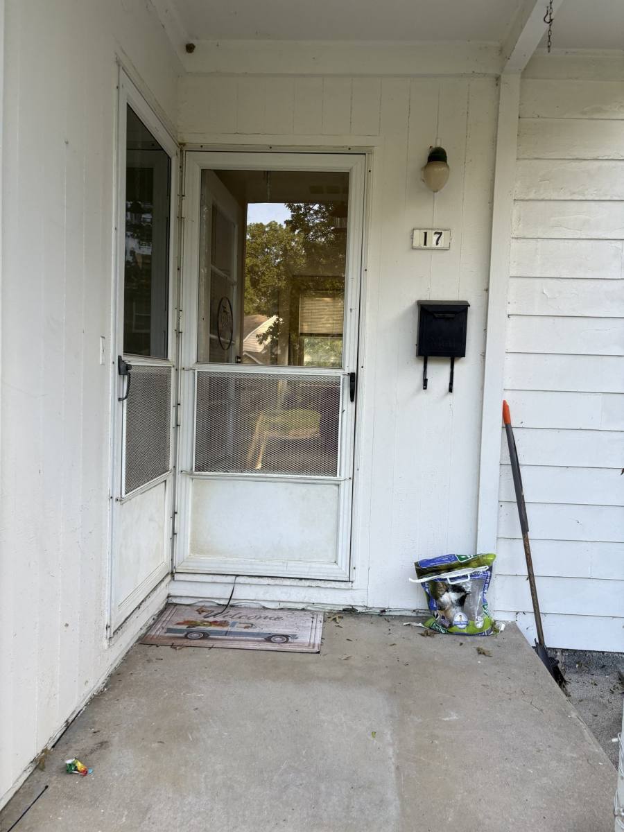 Townhouse for rent at 17 Dewitt #17, Cincinnati, OH 45218