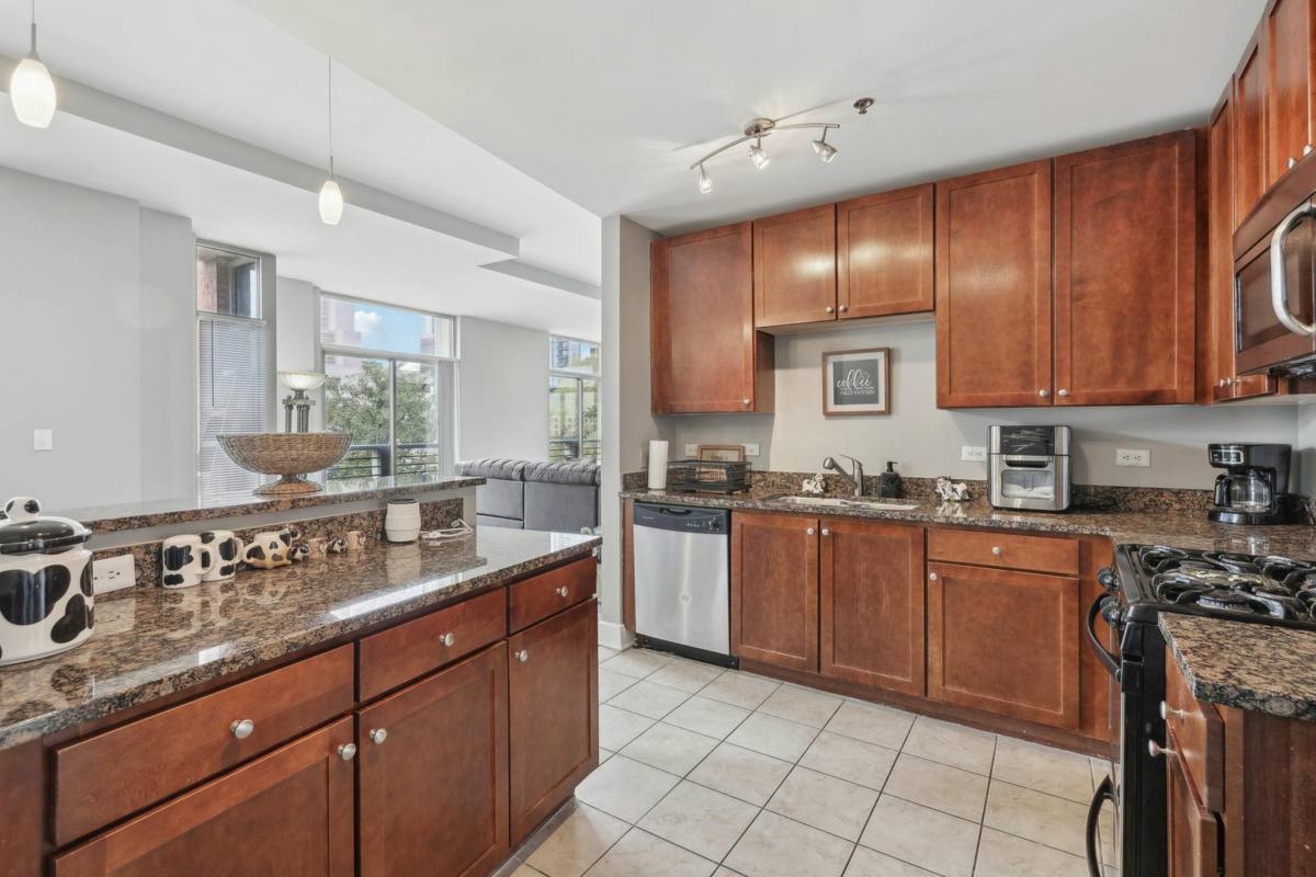 Apartment for rent at 171 Auburn Ave NE, Atlanta, GA 30303
