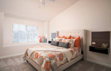 Apartment for rent at Pinnacle Towne Centre, 1601 E Highland Ave, Phoenix, AZ 85016