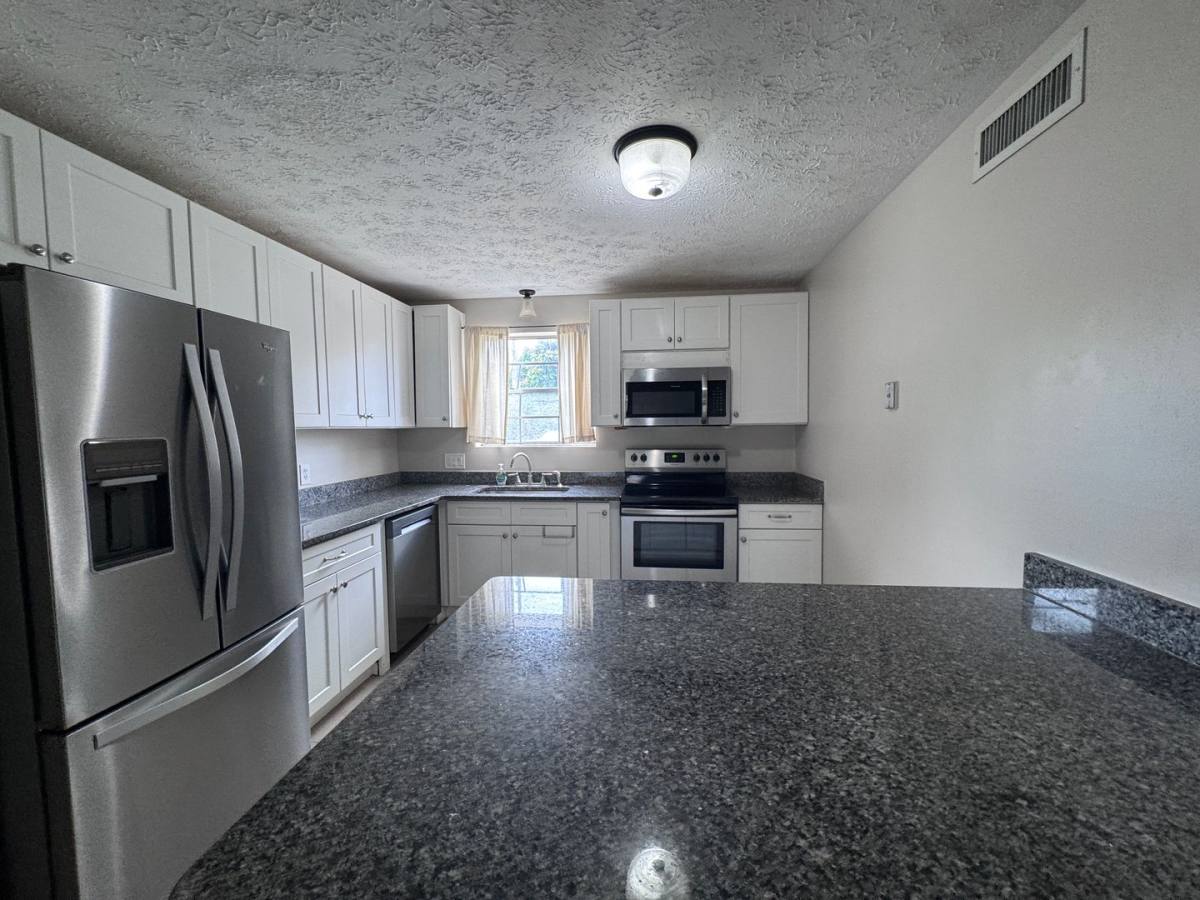 Condo for rent at 4380 Lake Underhill Dr, Orlando, FL 32803
