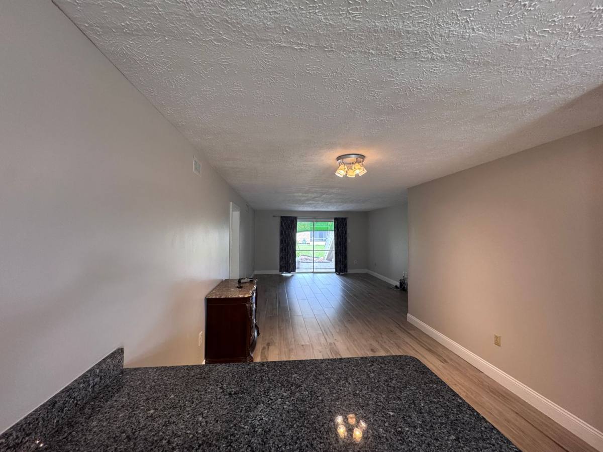 Condo for rent at 4380 Lake Underhill Dr, Orlando, FL 32803