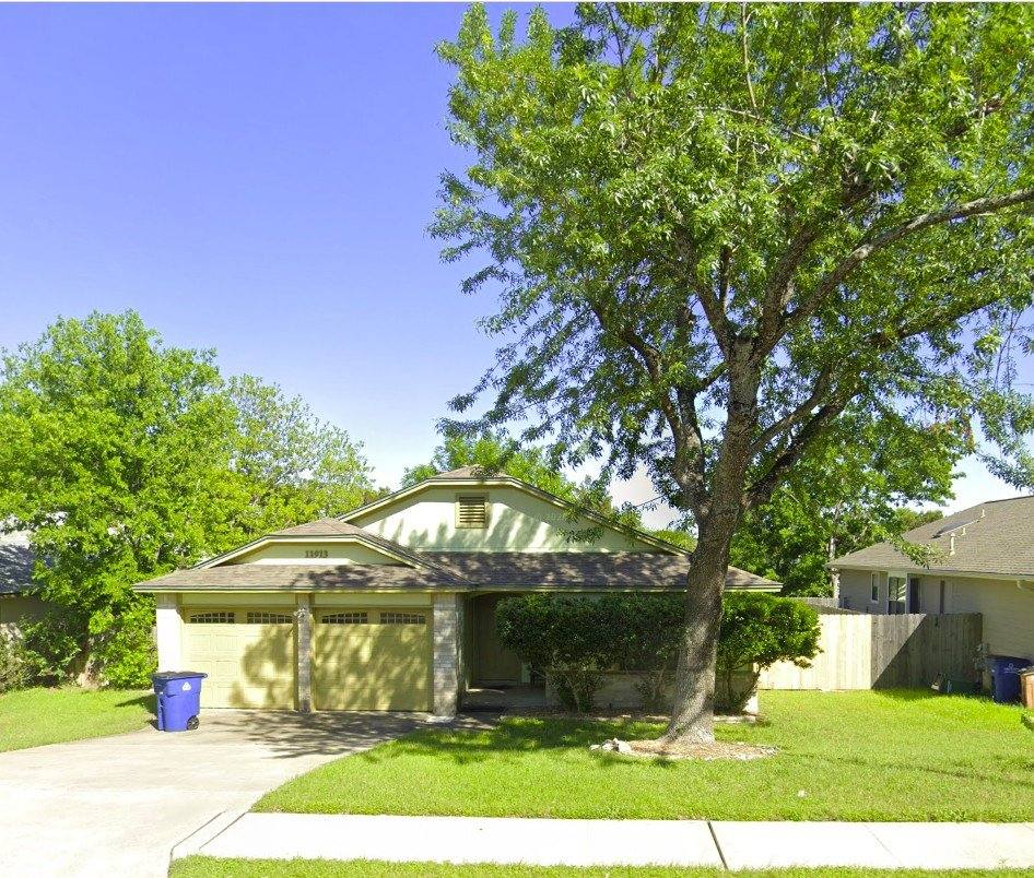 Apartment for rent at 11913 Rosethorn Dr, Austin, TX 78758