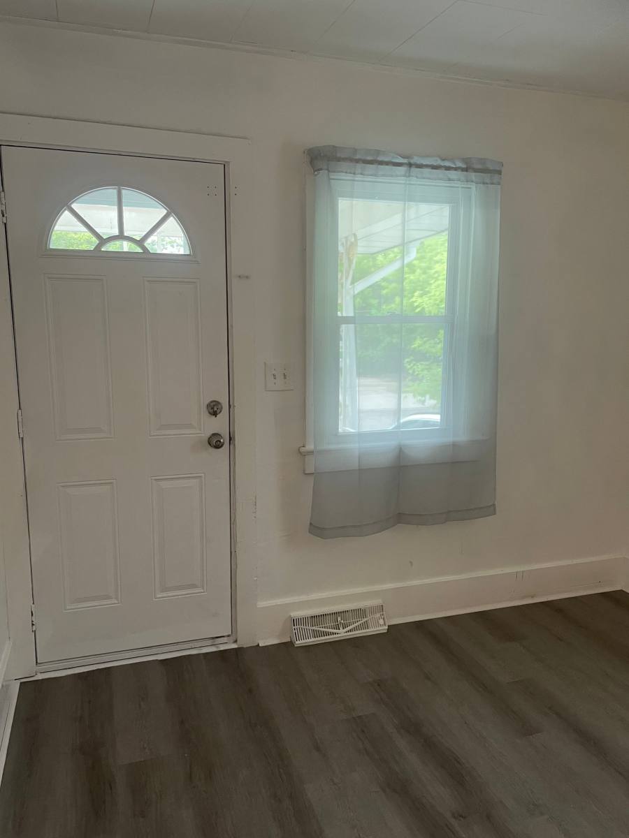 House for rent at 741 Barrie Ave, Flint, MI 48507
