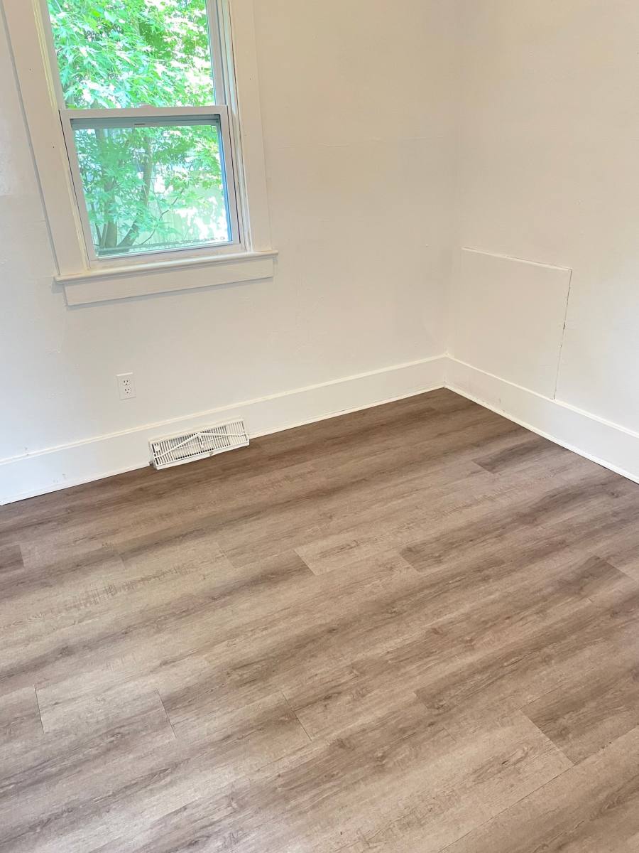 House for rent at 741 Barrie Ave, Flint, MI 48507