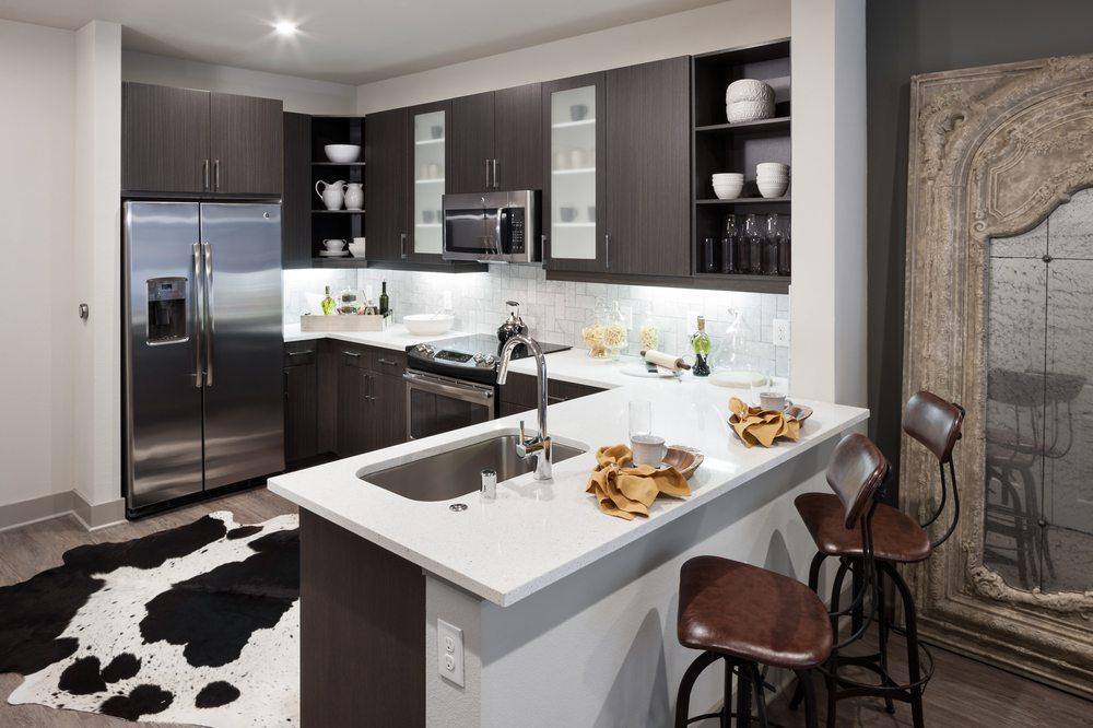 Apartment for rent at 1025 Preston Rd, Plano, TX 75093