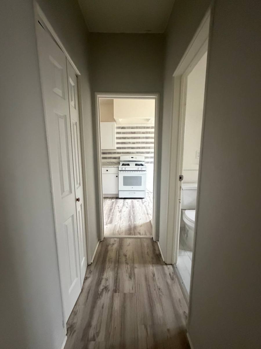Apartment for rent at 628 E Elk Ave #101, Glendale, CA 91205