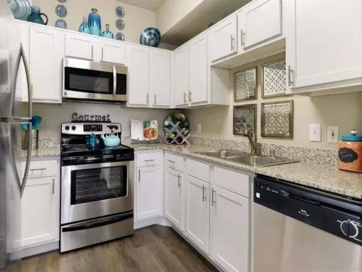 Apartment for rent at Franciscan of Arlington Apartment Homes, 3006 Franciscan Dr, Arlington, TX 76015