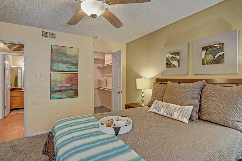 Apartment for rent at Desert Horizon, 16636 N 58th St, Scottsdale, AZ 85254