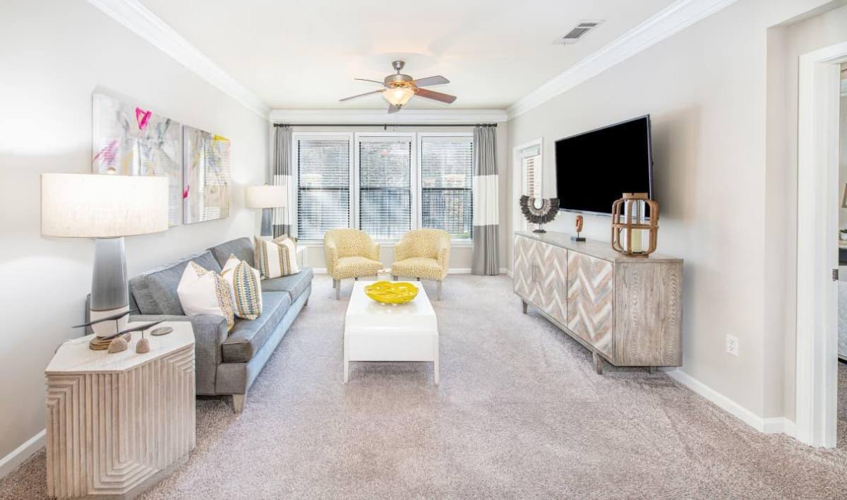 Apartment for rent at 40 Peachtree Valley Rd NE, Atlanta, GA 30309