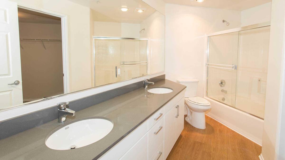 Apartment for rent at Bella Vista at Warner Ridge, 6150 De Soto Ave, Woodland Hills, CA 91367