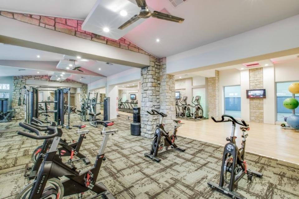 Apartment for rent at Emory at Horizon North Apartment Homes, 4200 Horizon N Parkway, Dallas, TX 75287