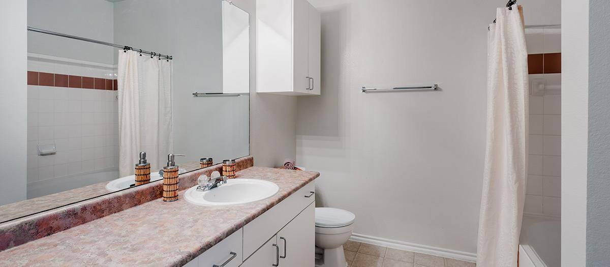 Apartment for rent at The Grand Courtyards Apartment Homes, 525 W Westchester Parkway, Grand Prairie, TX 75052