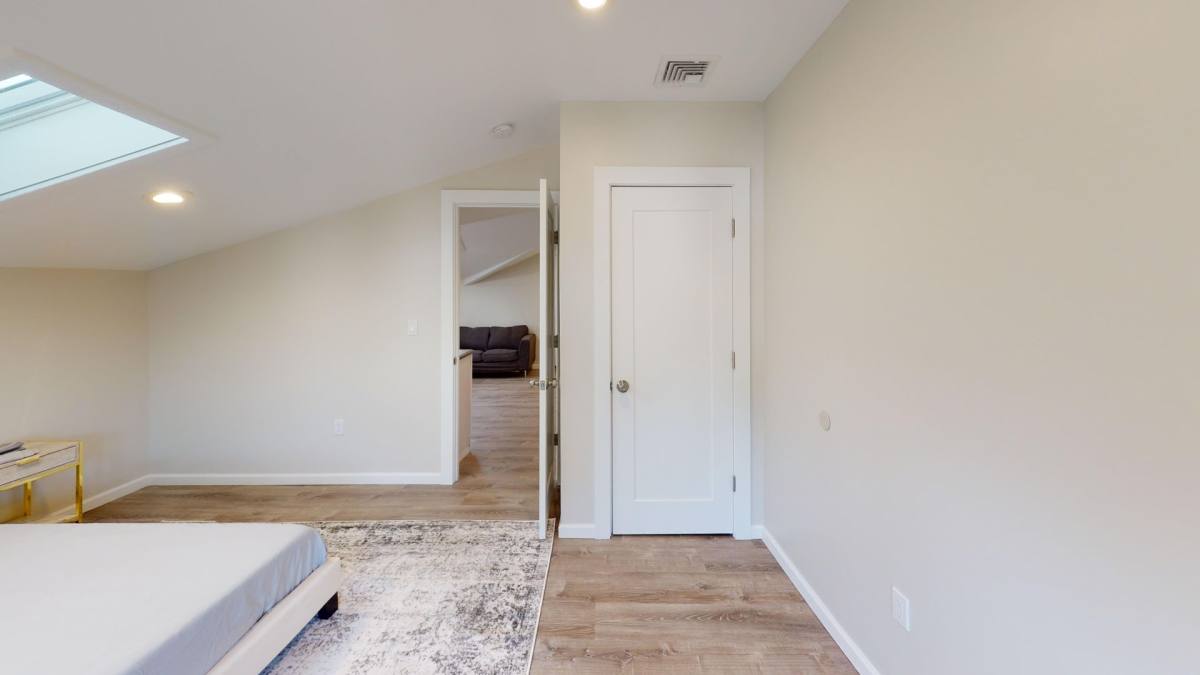 Apartment for rent at 539 Orange St, New Haven, CT 06511