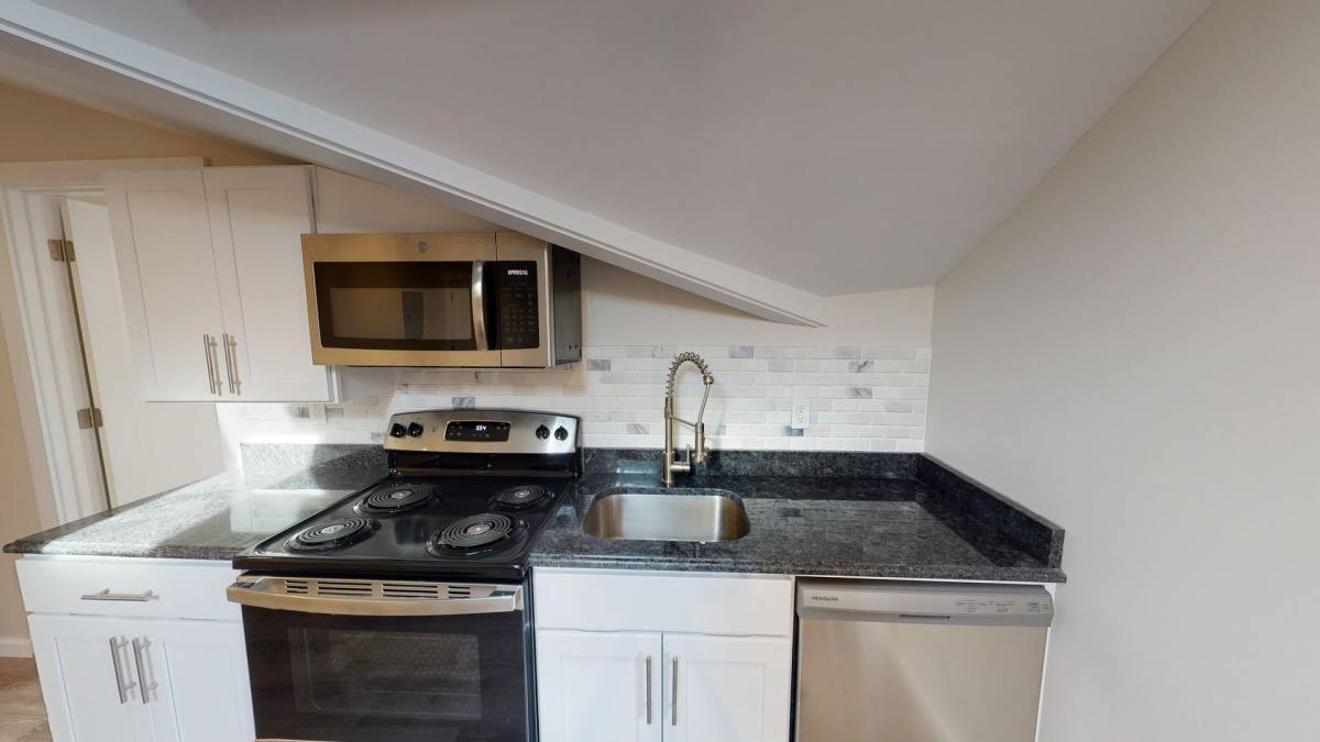 Apartment for rent at 539 Orange St, New Haven, CT 06511