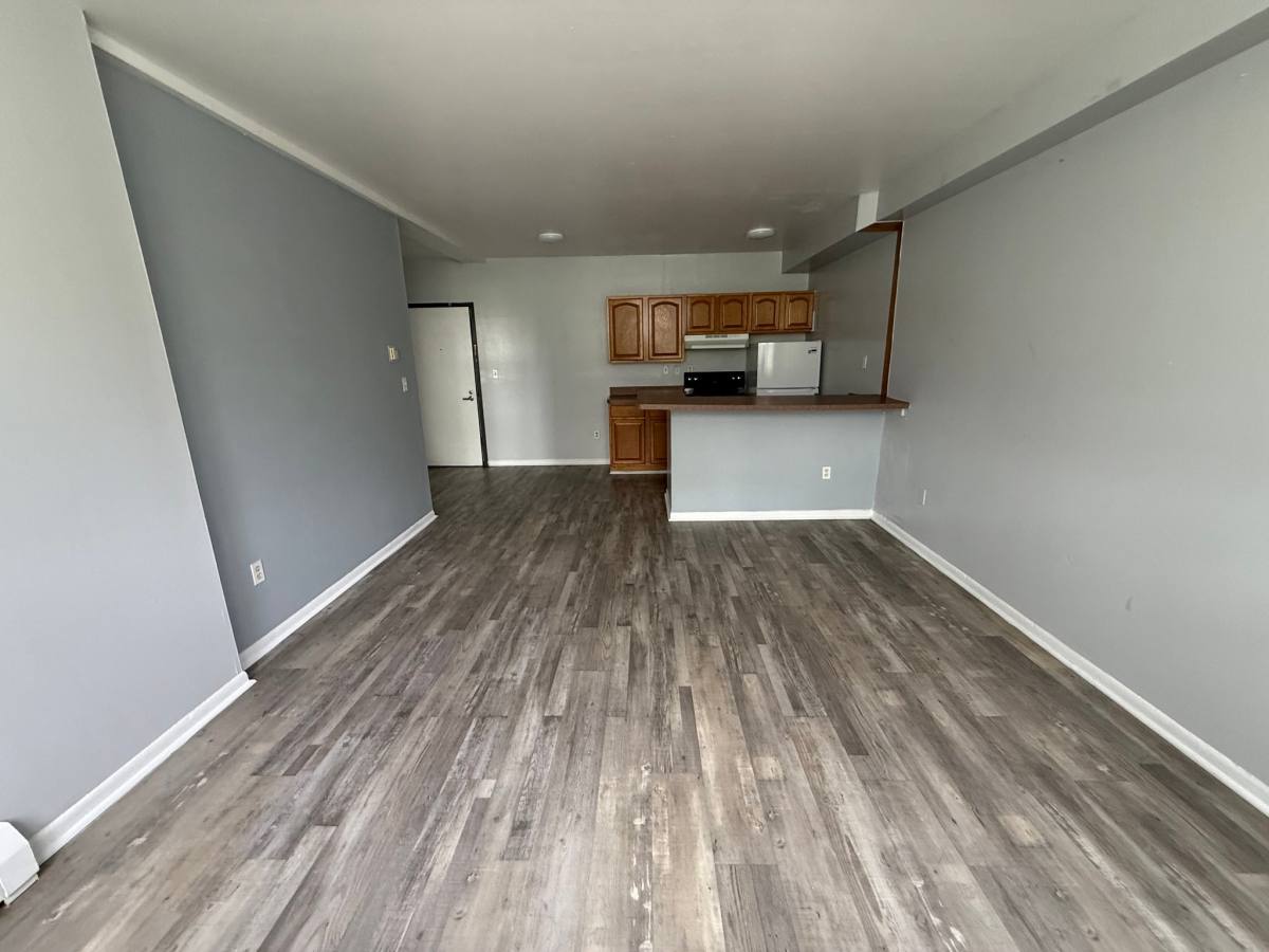 Apartment for rent at 194 Washington St #116, Hartford, CT 06106