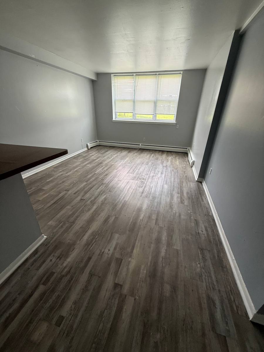 Apartment for rent at 194 Washington St #116, Hartford, CT 06106