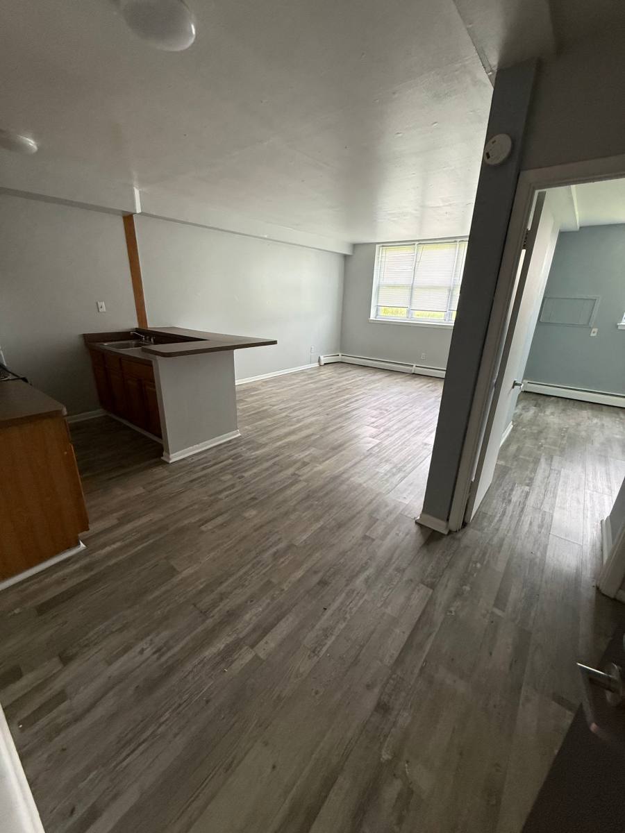Apartment for rent at 194 Washington St #116, Hartford, CT 06106