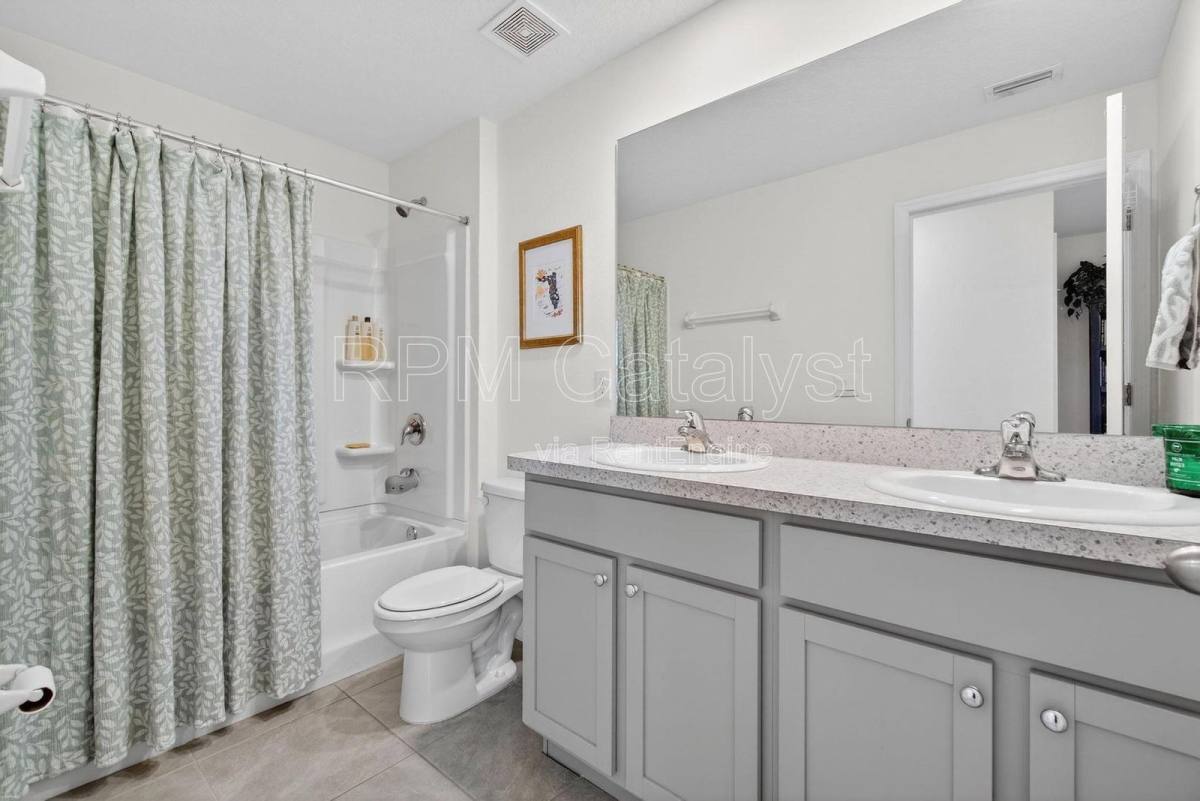 Condo for rent at 5141 Rocky Coast Place, Palmetto, FL 34221