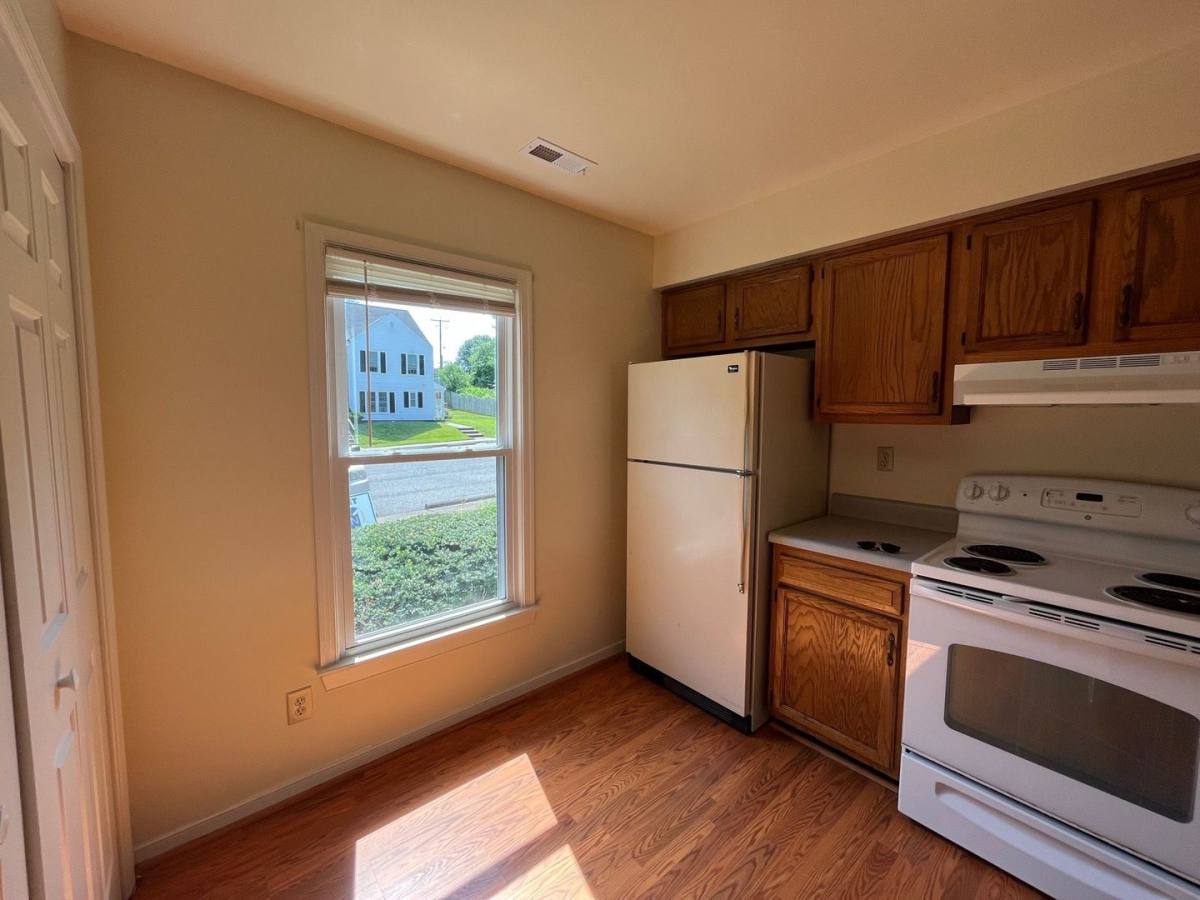 Townhouse for rent at 8704 Hermitage Trace Circle, Henrico, VA 23228