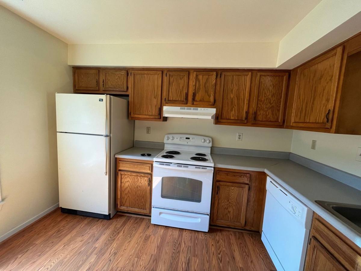 Townhouse for rent at 8704 Hermitage Trace Circle, Henrico, VA 23228