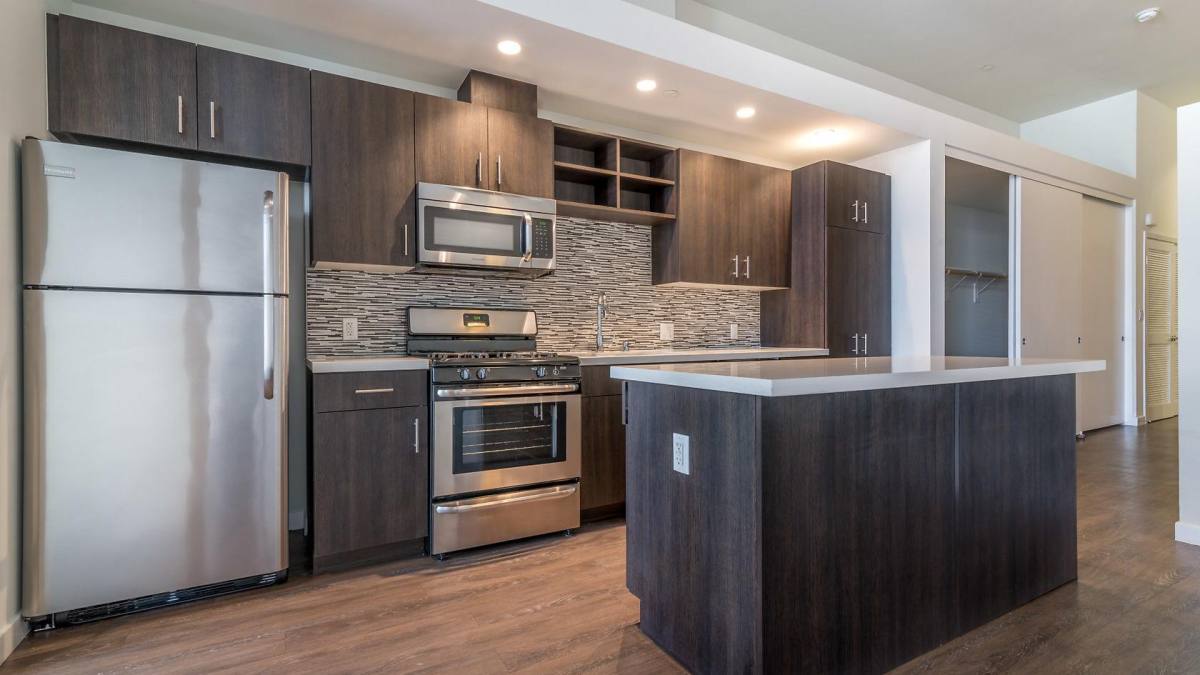 Apartment for rent at 1420 South Figueroa Street, 1420 S Figueroa St, Los Angeles, CA 90015