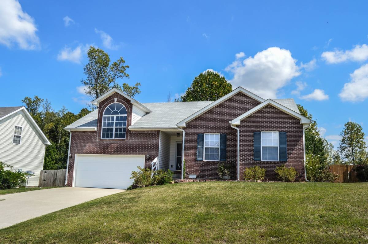 House for rent at 2769 Ridgepole Dr, Clarksville, TN 37040