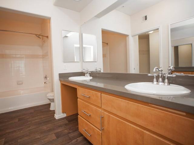 Apartment for rent at Gleneagles, 8275 E Bell Rd, Scottsdale, AZ 85260