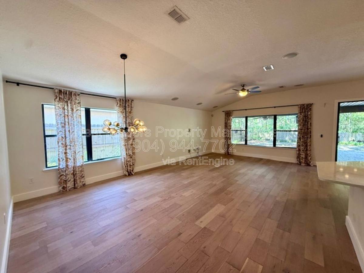 Apartment for rent at 13658 Kayak Court, Jacksonville, FL 32226