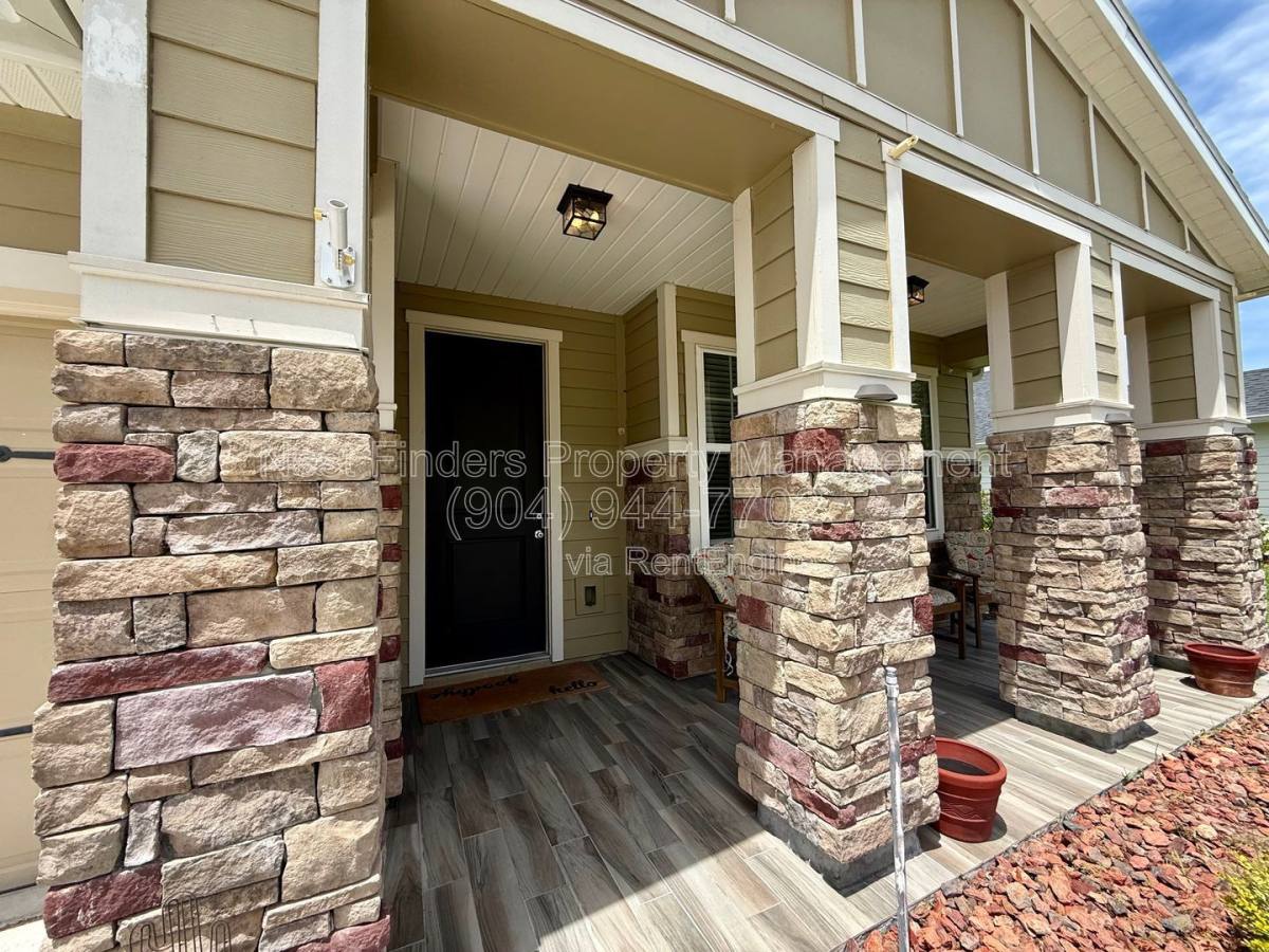 House for rent at 386 Rittburn Lane, Saint Johns, FL 32259